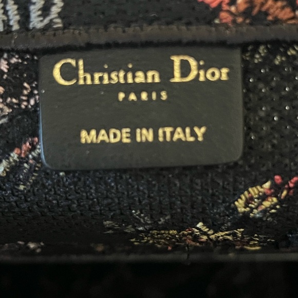 Christian Dior floral canvas large tote - Picture 2 of 10